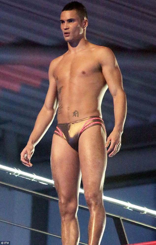 anthony-ogogo-underwear-3