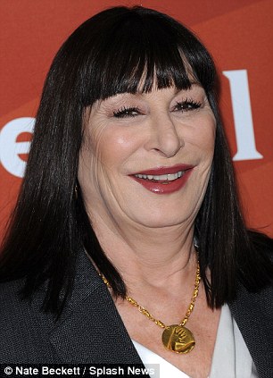 anjelica-hutson-puffy-fat-face-2