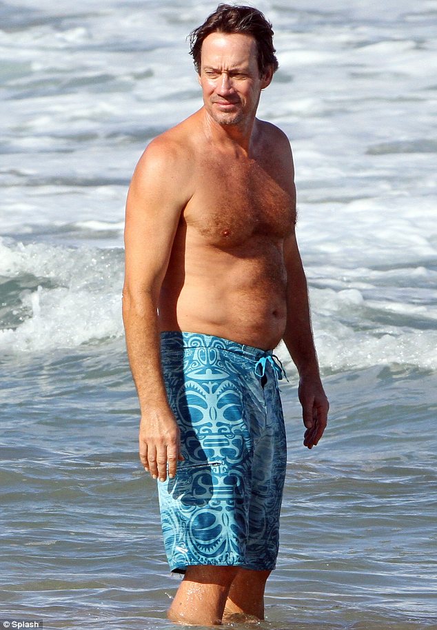 hercules-kevin-sorbo-shirtless-fat