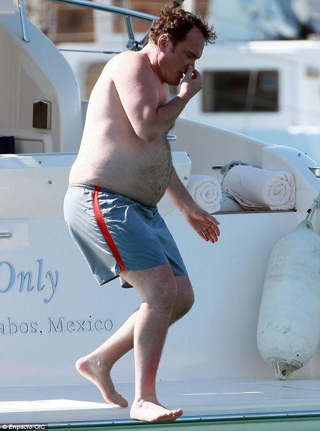 quentin-tarantino-shirtless