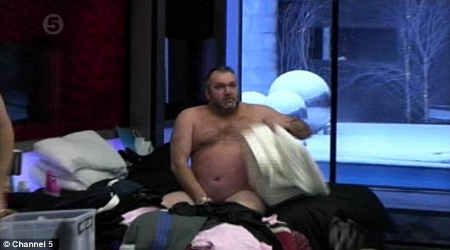 razor-celebrity-big-brother-shirtless-4